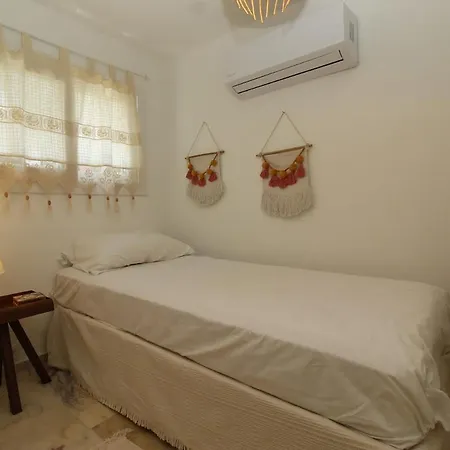 Private Pool Cem 博德鲁姆